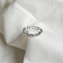 Load image into Gallery viewer, Tiny Hearts Ring (Silver)