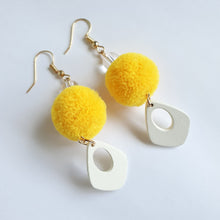 Load image into Gallery viewer, Egg Drop