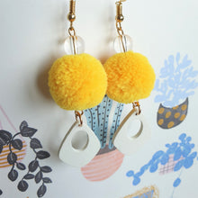 Load image into Gallery viewer, Egg Drop