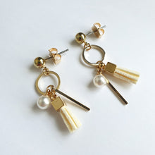 Load image into Gallery viewer, Fay III