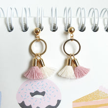 Load image into Gallery viewer, Iris