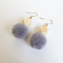 Load image into Gallery viewer, Petite Penguin