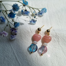 Load image into Gallery viewer, Aurora Hearts Ear Studs